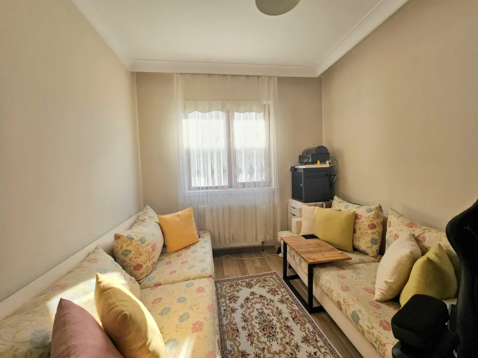 AKTEPE'DE,MERKEZİ KONUMDA 3+1 ASANSÖRLÜ DAİRE — görsel 9